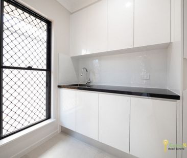 BRAND NEW - Family Home in Thriving Southern Suburb!! - Photo 3