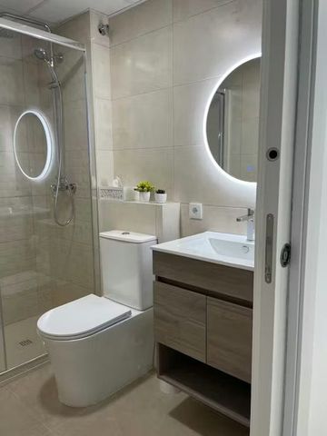 Avinguda del Port, Valencia, Valencian Community 46024 - Photo 2