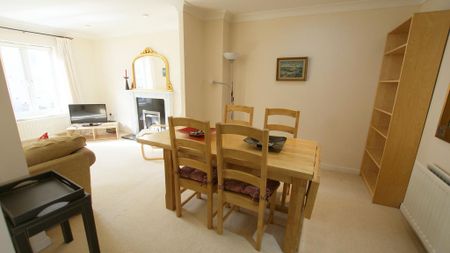 4 bedroom townhouse to rent - Photo 4