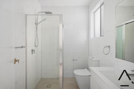 13A Facey Cres, Lurnea NSW 2170 - House For Rent | Domain - Photo 2