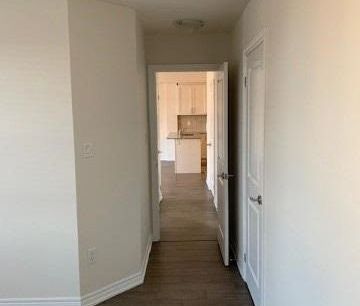 Condo Townhouse For Lease | W8138822 - Photo 6