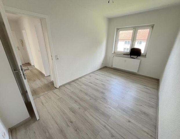 Renovierte 3-Zimmer-Wohnung in Castrop-Rauxel Merklinde - Photo 1