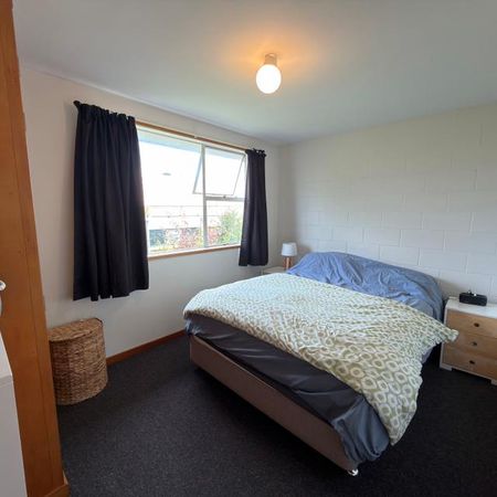 Three bedrooms in Lincoln close to university. - Photo 3