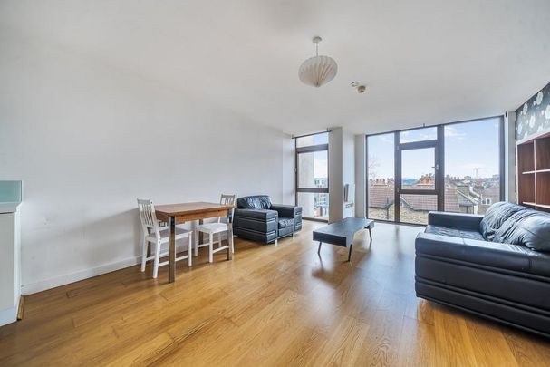 2 bedroom duplex to rent - Photo 1