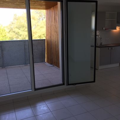 Location Appartement 3 pièces 68m² - Photo 1