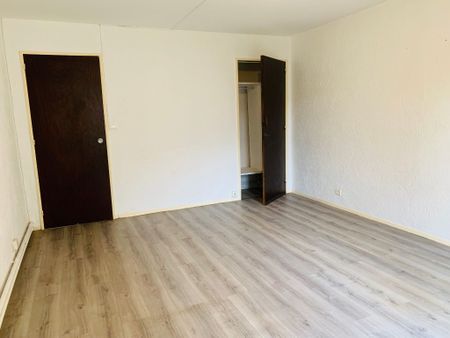 "AUX PORTES DU PARADIS" - Location Appartement poitiers : 32.62 m2 - Photo 5