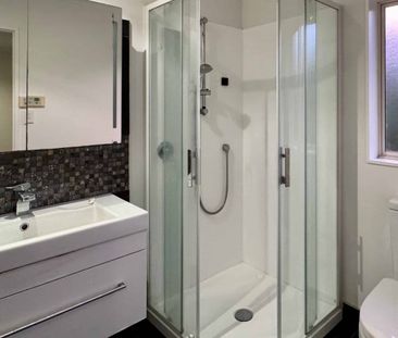 4-BEDROOM IN EAST TAMAKI - Photo 5