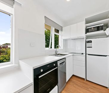 Unit 25/231 Dandenong Road, Windsor. - Photo 1