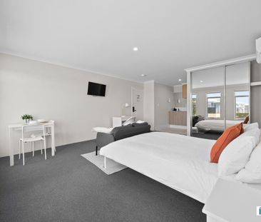 🏡 Modern Co-Living Home near coast in Madora Bay - Private Room 🧳 M... - Photo 6