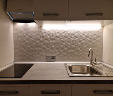 Apartamento de alquiler en Avenida del Príncipe de Asturias, Centro - Photo 3