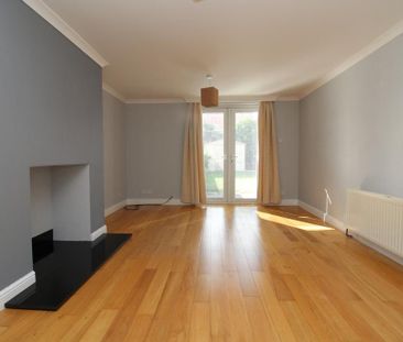 2 bedroom end of terrace house to rent - Photo 6