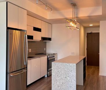 For Lease - 4065 Confederation Parkway Unit# 1907, Mississauga, Ont... - Photo 2