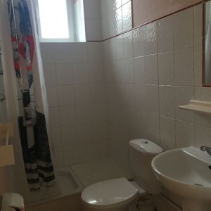 Location Appartement 2 pièces 28m² - Photo 2