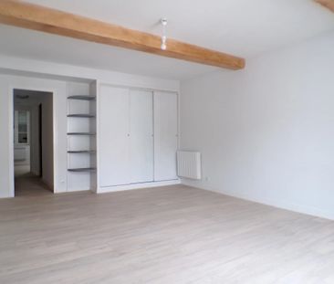 Location Appartement 3 pièces 91m² LA ROCHELLE 17000 - Photo 3