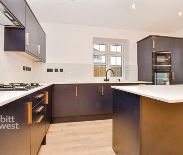 2 bedroom detached bungalow to rent - Photo 4