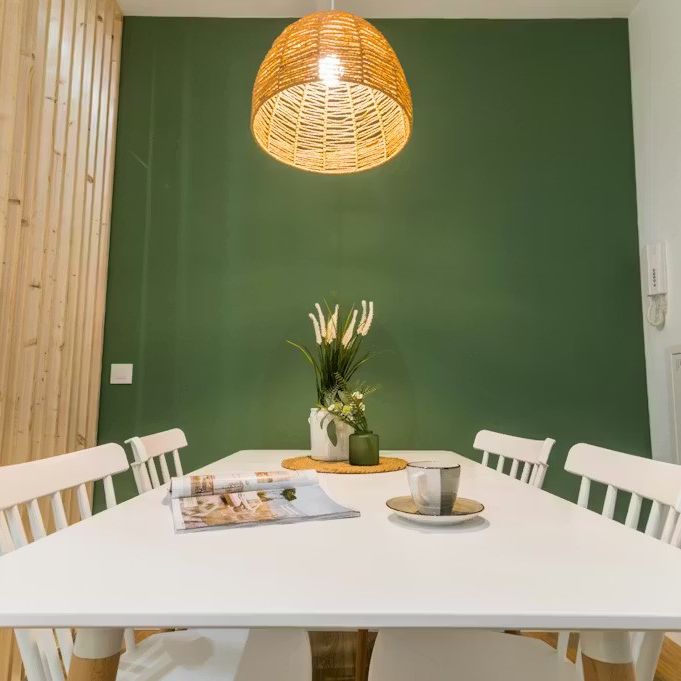 Travessera de Gràcia, Barcelona, Catalonia 08006 - Photo 1