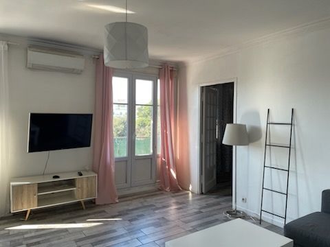 Appartement 2 pièces 44m2 MARSEILLE 8EME 850 euros - Photo 1