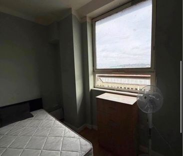 Studio Flat, Unity House, LU1 - Photo 1