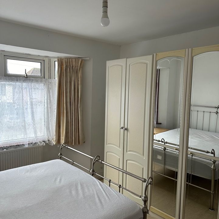 Room in a Shared House, St Margarets Ave, HA2 - Photo 1