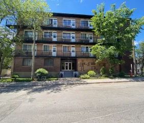 1 room apartment of 32m² in Montreal - Photo 1