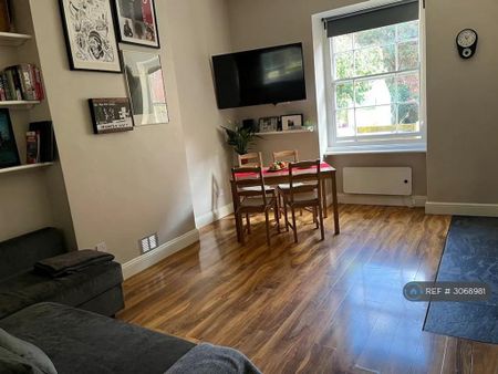 1 bedroom flat to rent - Photo 2