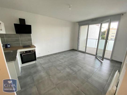 Location Appartement 2 pièces 40m² SETE 34200 - Photo 1