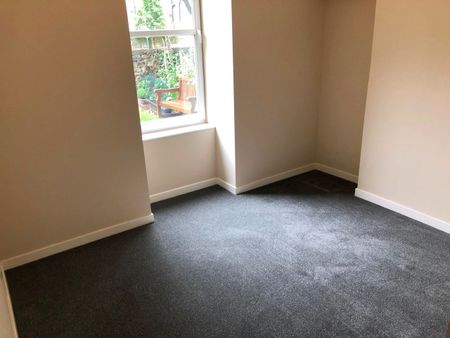 2 Bed Flat, Trafalgar Street, EH6 - Photo 5