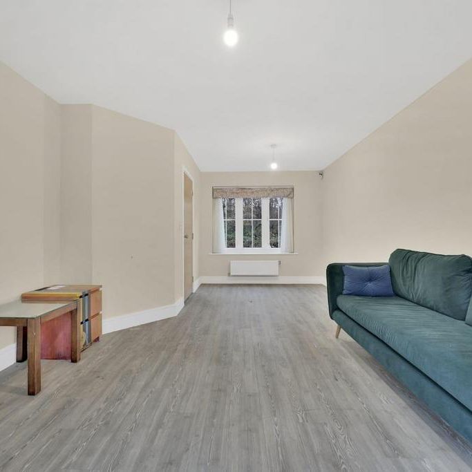 6 bedroom detached house to rent - Photo 1