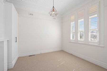 Home For Rent - Photo 3