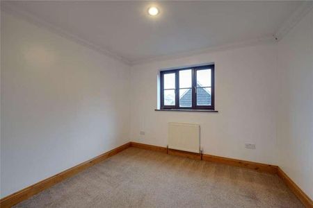 The Mallards, Lakenheath, Brandon, Suffolk, IP27 - Photo 5