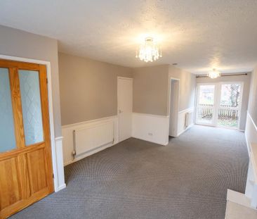 3 bedroom semi-detached house to rent - Photo 2