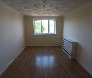 Manor Park House, Bullar Road, Southampton, SO18 - Photo 3