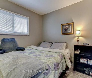 256 Edinburgh Street #Upper Unit - Photo 4