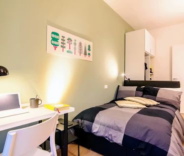 Via Domenico Turazza, Padova, Veneto 35128 - Photo 2