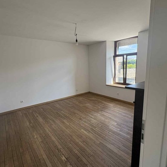Appartement te huur - Photo 1