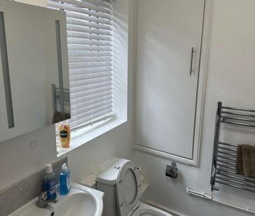 Room in a Shared House, Kirkdale Corner, SE26 - Photo 3