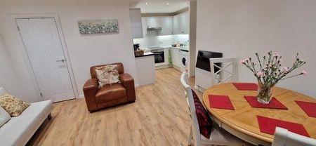 2 bedroom flat to rent - Photo 4