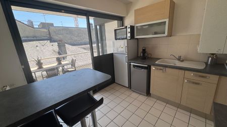 Location Appartement 2 pièces 70m² - Photo 4