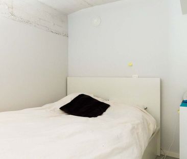 Appartement te huur in Liège voor € 550 met 1 slaapkamer - Photo 2