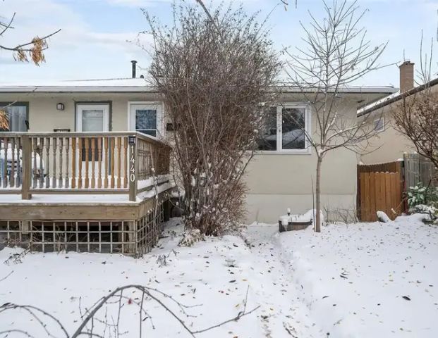 2 bed 1 bath pet-friendly main floor close to train station | Calgary - Photo 1