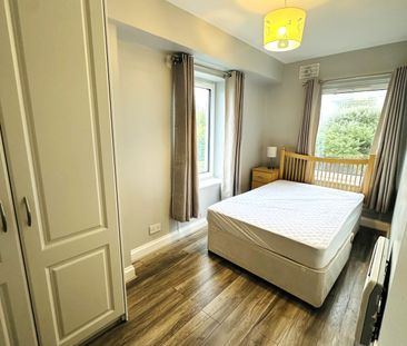 TO LET, Apartment 31, Salthill, Monkstown, Co. Dublin, €2,400 - Photo 6