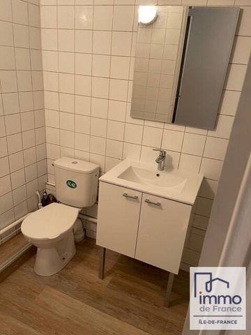 Location appartement chambre 1 pièce 17 m² à Versailles (78000) Notre Dame 5 - Photo 3