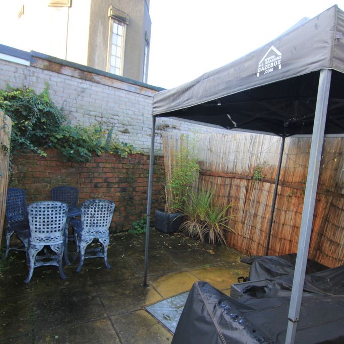 2 Bedroom Mid Terraced House, Chester - Photo 1