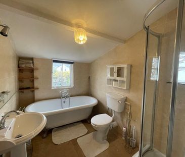 3 bedroom terraced house to rent - Photo 4