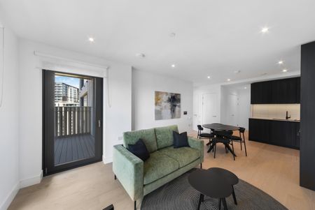 1 Bed Flat, Hewson Way, SE17 - Photo 2