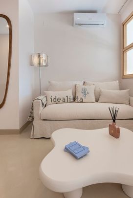 Alquiler de piso en Calle Margarita - Photo 1