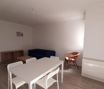 Location Appartement 2 pièces 54m² LA ROCHELLE 17000 - Photo 3