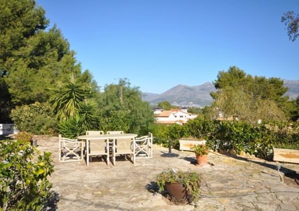 Super Rustic Villa in Entre Naranjos Y Flores Alfaz Del Pi For Long Term Rental