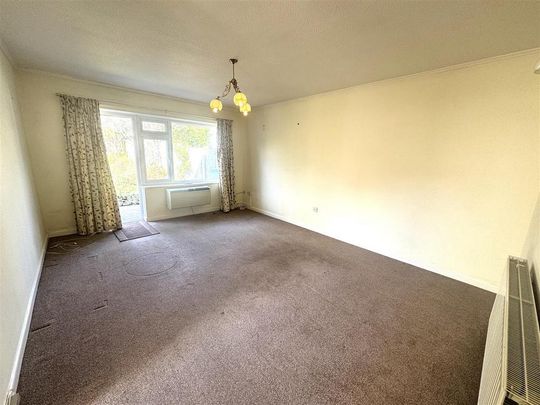 2 bedroom semi-detached bungalow to rent - Photo 1