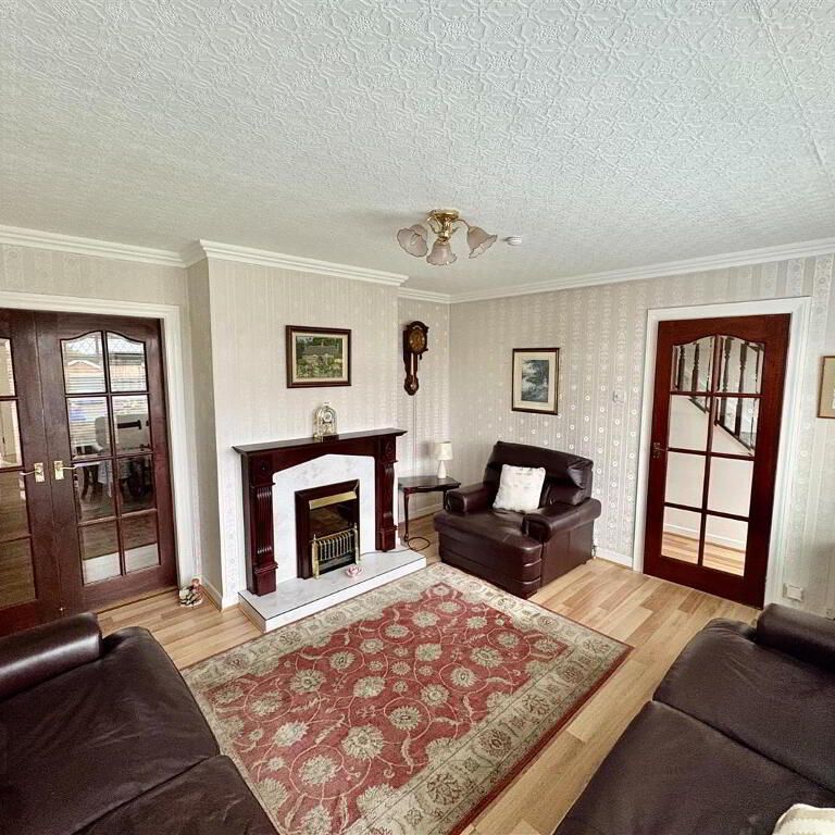 4 Lynne Road, Bangor, BT19 1NT - Photo 1